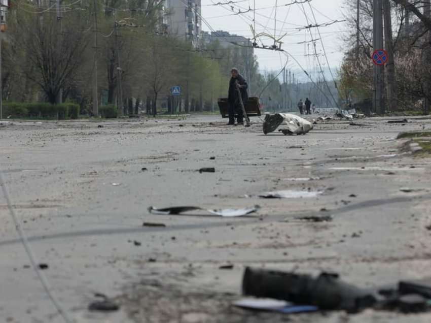 Zelensky: E gjithë infrastruktura në Sievjerodonetsk është shkatërruar