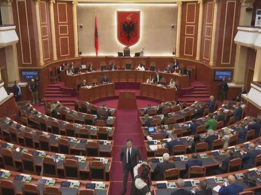 Shqipëri, digjet dhe raundi III, zgjedhja e presidentit në dorë të PS
