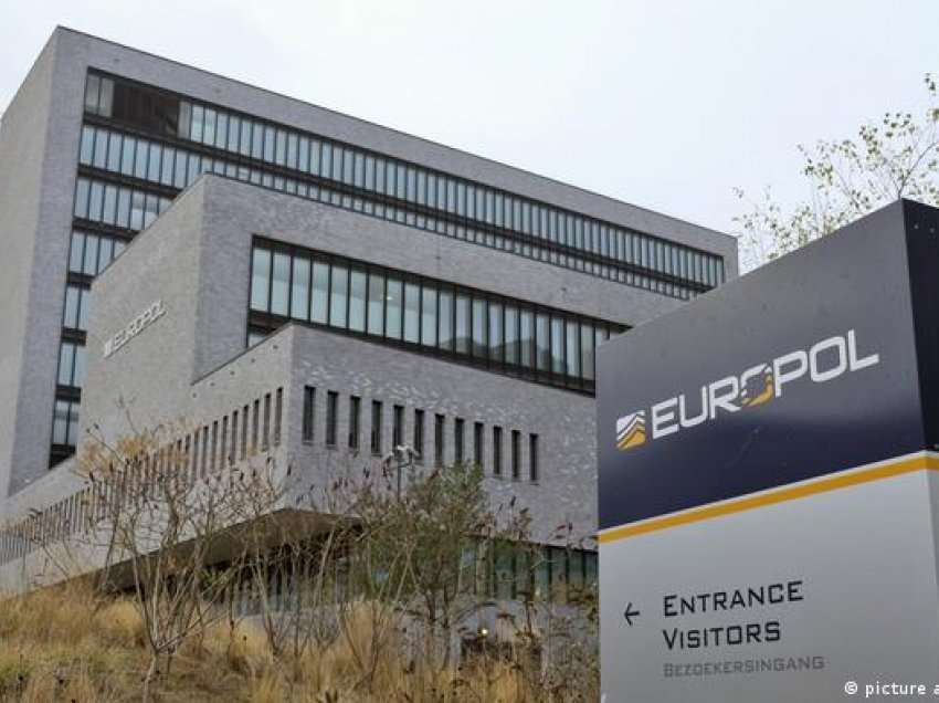 Europol për furnizimet me armë: Të evitohen situata si në Ballkan