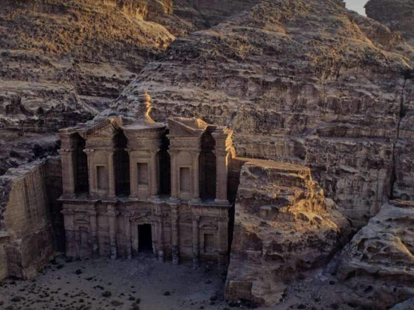 Petra, të gjitha sekretet e qytetit të jashtëzakonshëm të lashtësisë