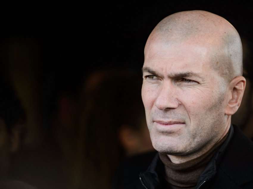 PSG hap “thesin” për Zidanen      