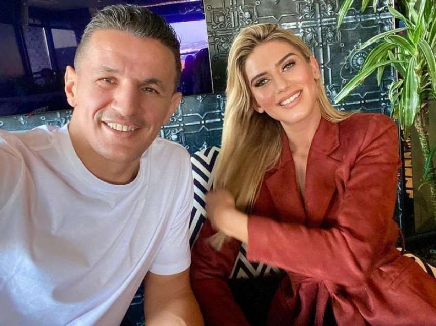 Nga fillimet e lidhjes te lajmi se do të bëhen prindër, rrëfehen Robin dhe Marigona Krasniqi: Ja kush është ‘bossi’ në shtëpi