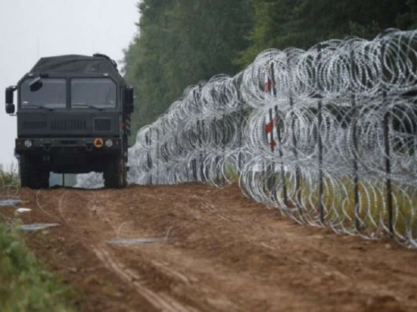 ​Polonia ngre tela gjemborë edhe në një kufi tjetër