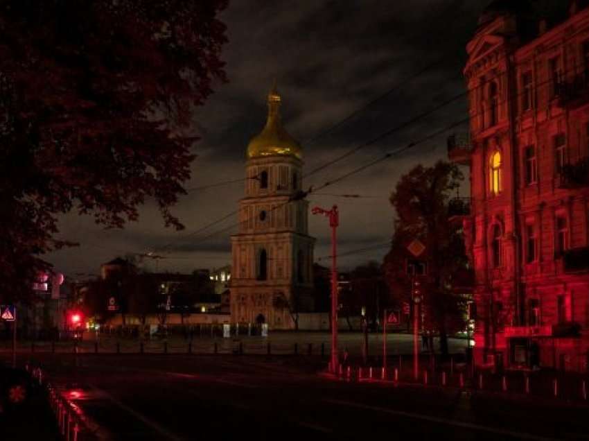 Kievi pa ujë dhe drita, kryebashkiaku: Kush të mundet të largohet përkohësisht