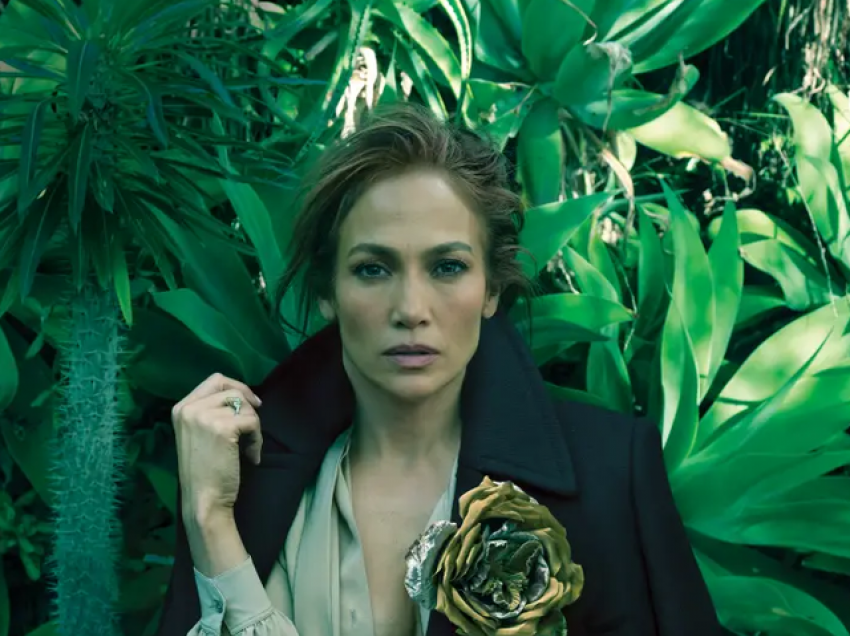 J.Lo rrëfen si është të bashkëprindërojë me ish-gruan e Ben Affleck, Jennifer Garner