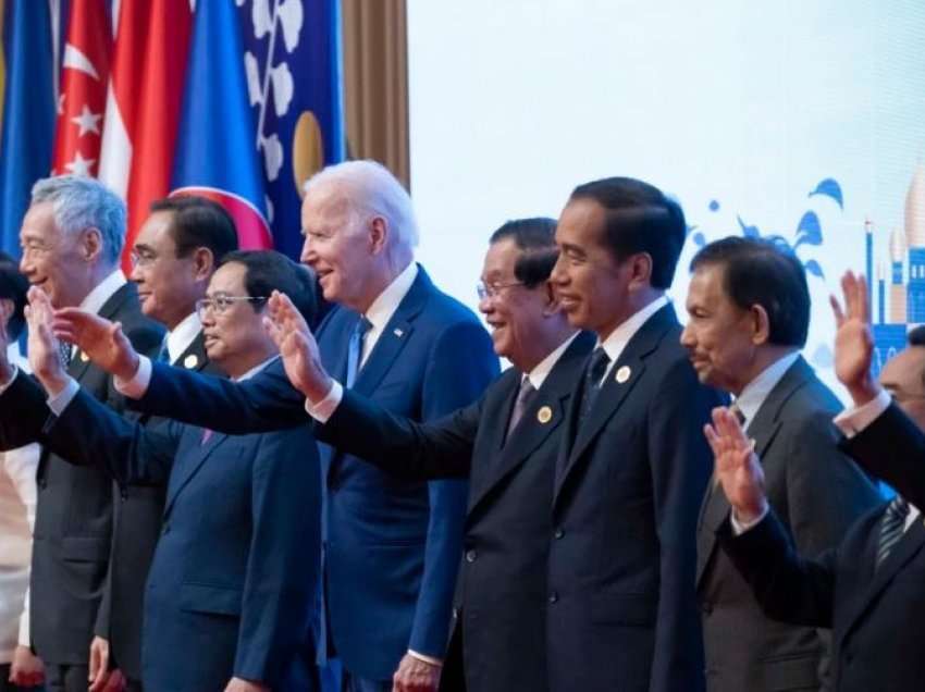 Presidenti Biden në takimin e ASEAN-it mes rivalitetit me Kinën dhe luftës në Ukrainë