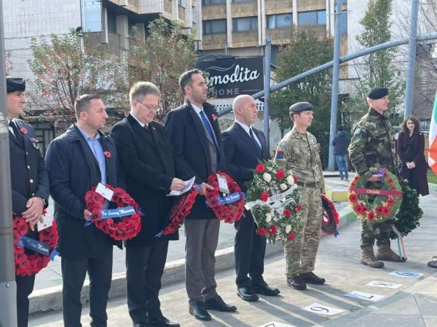​Përkujtohen 14 ushtarët britanik që humbën jetën në Kosovë