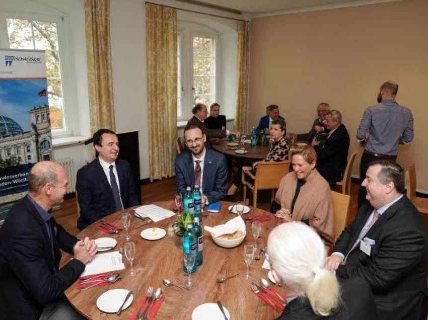 ​Kurti vazhdon takimet me përfaqësues të bizneseve dhe të shoqërisë në Baden-Württemberg