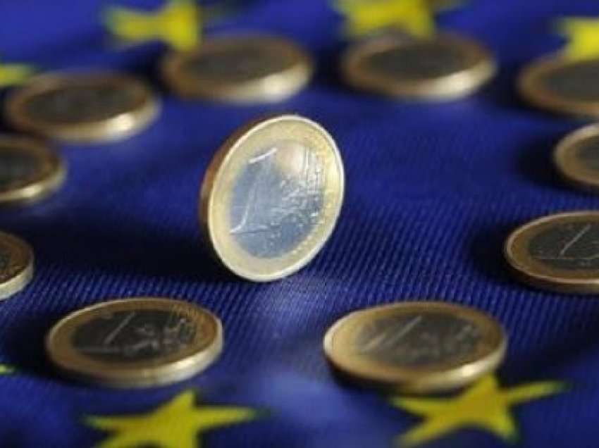 ​Eurozona shënon deficit tregtar 34.4 miliardë euro
