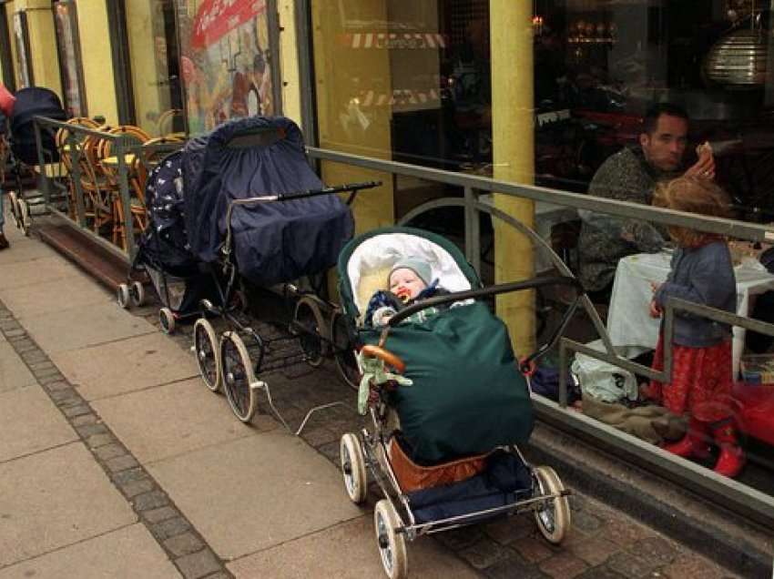 Kjo është arsyeja e pazakontë pse prindërit norvegjezë i lënë fëmijët jashtë në temperatura nën zero