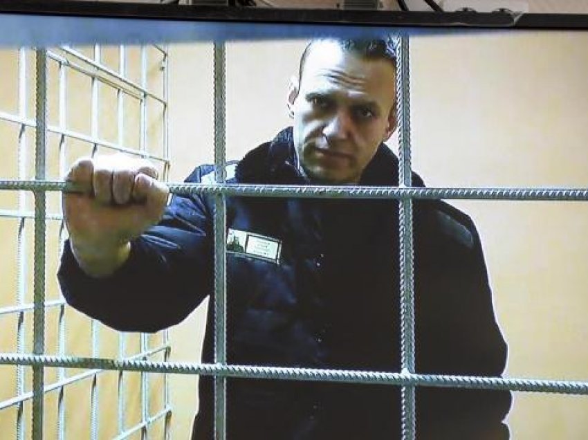 “Për t'i mbyllur gojën” / Alexei Navalny është vendosur në një qeli të izoluar