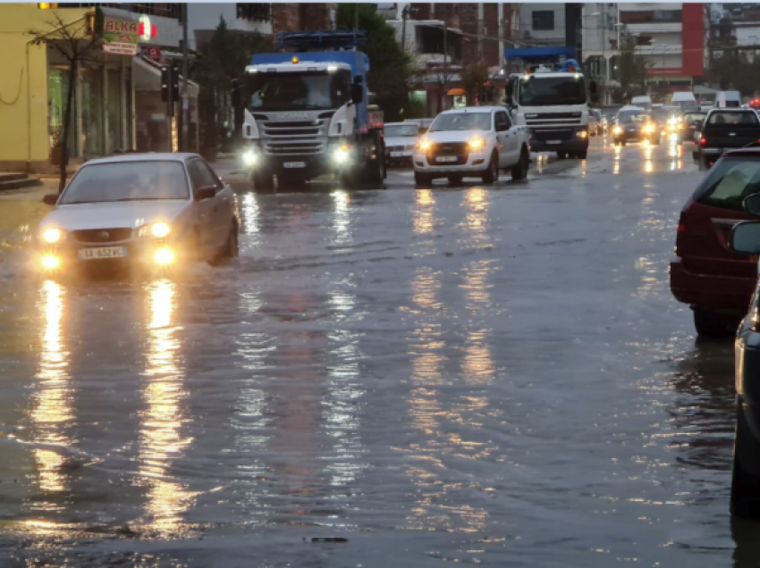 Përkeqësohet situata e motit, Peleshi: Pesë qarqet ku rrezikohen përmbytjet