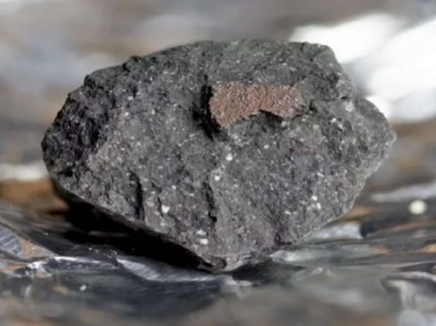 ​Meteori 4.6 miliardë vjeçar mund të zbulojë origjinën e ujit të Tokës