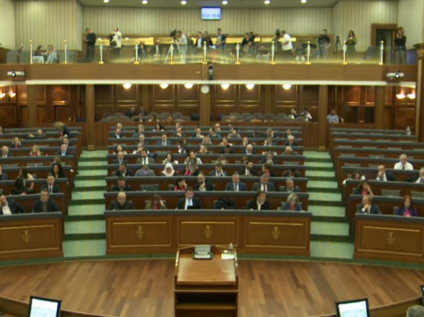 ​Kuvendi i propozon presidentes emërimin e Enver Pecit gjyqtar i Gjykatës Kushtetuese