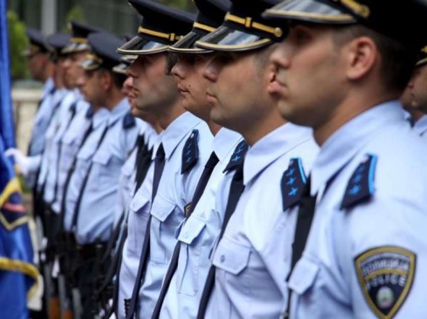 “E Majta” dorëzon iniciativë në Gjykatën Kushtetuese për dy gjuhësinë në uniformat e policisë