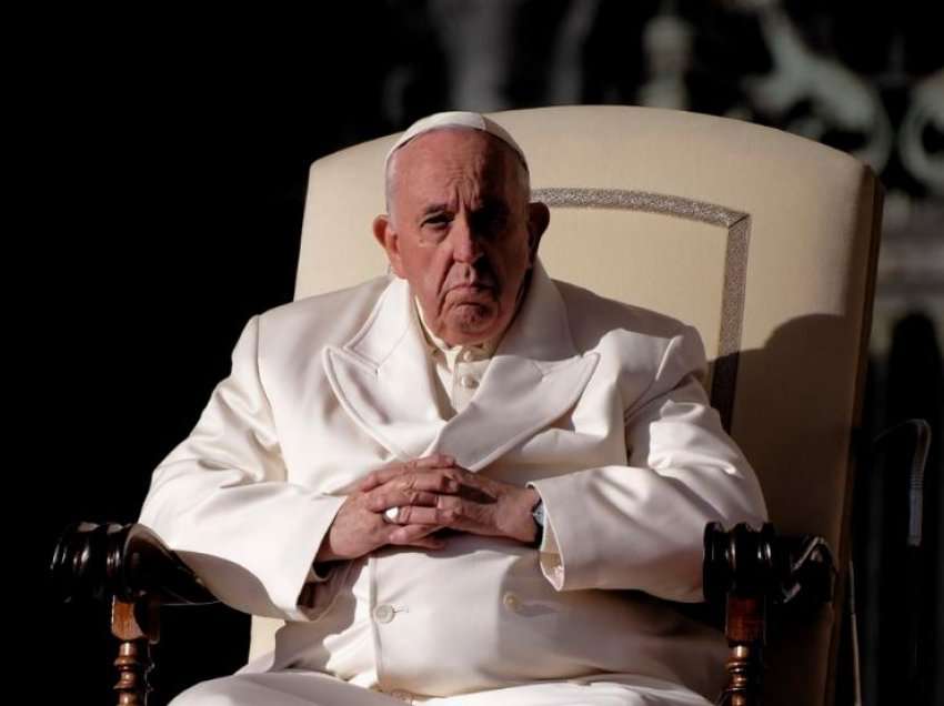 Publikohet audiopërgjimi ku implikohet Papa Françesku! I kërkohet të konfirmojë transaksione mijëra euroshe
