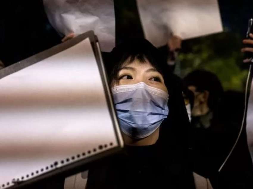 Letra bosh bëhet simbol i demonstratave të rralla në Kinë