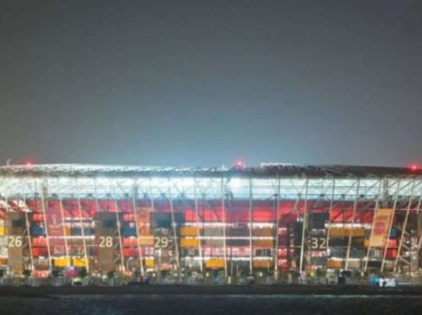 E pranon zyrtari: Rreth 500 punëtorë janë vrarë gjatë punimeve në stadiumet për Botërorin në Katar