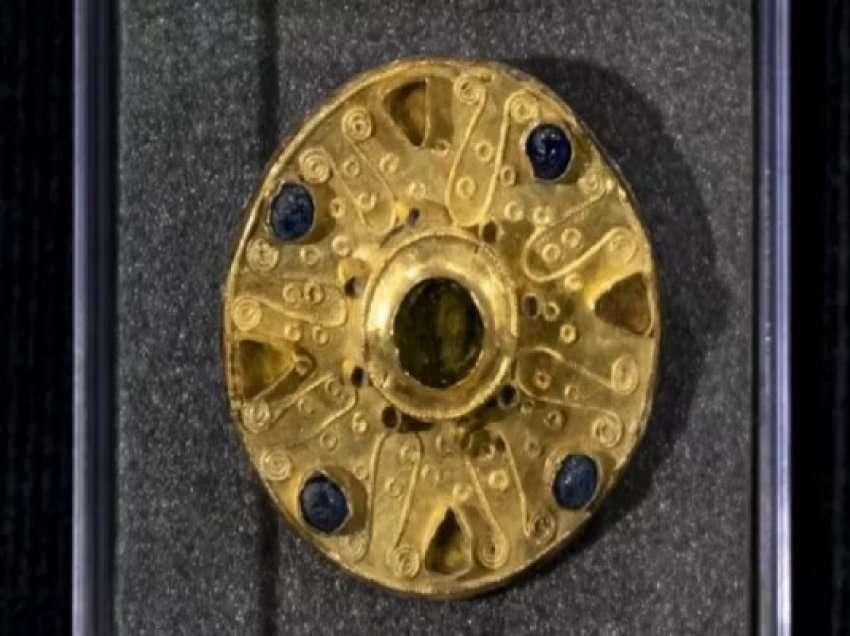 ​Gjetje spektakolare ari nga varret e hershme mesjetare në Bazel