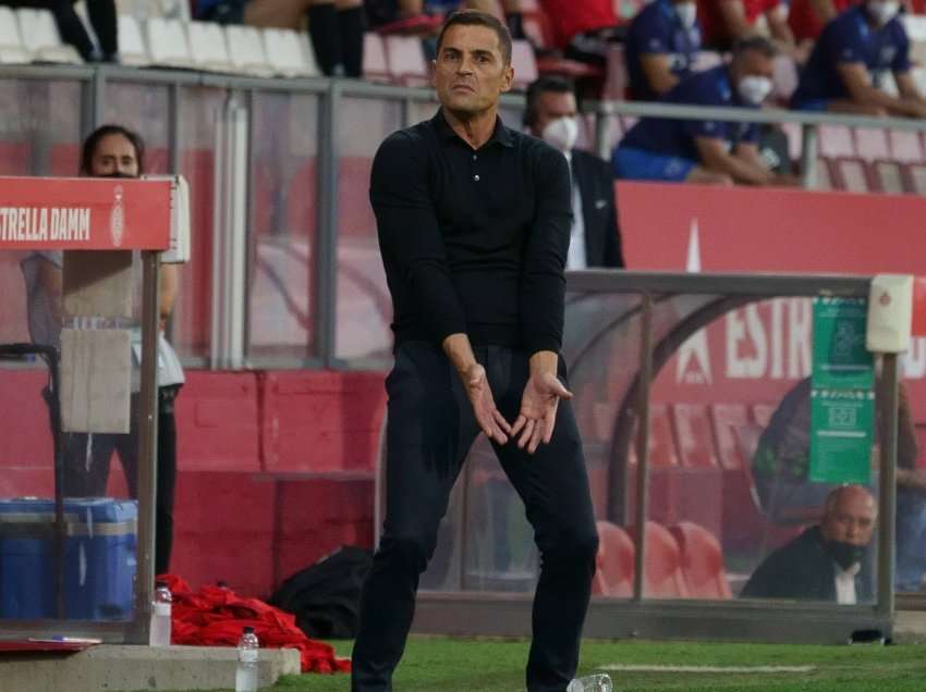 Klubi i La Liga shkarkon trajnerin në 1 të natës