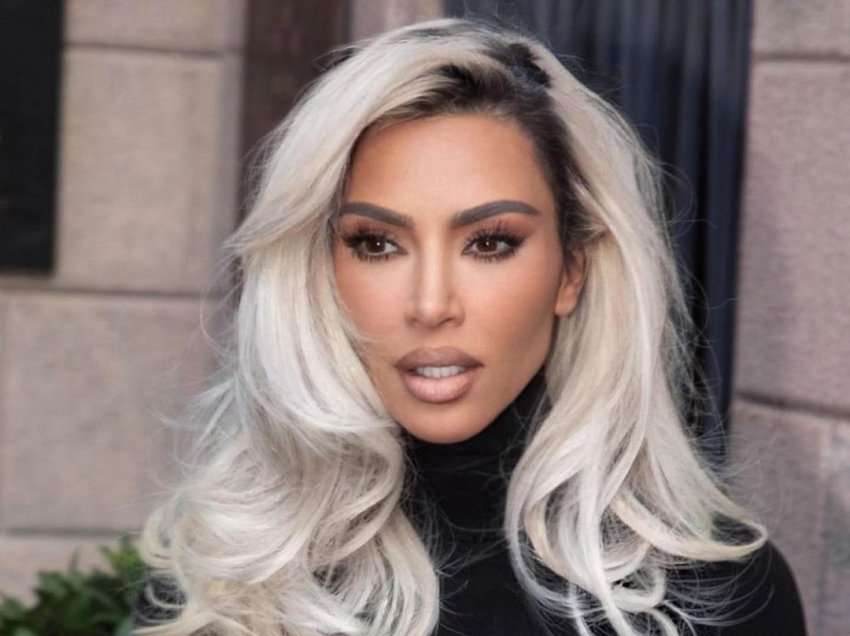 Si do ndikojë gjoba prej 1.26 milionë dollarësh e Kim Kardashian në të ardhmen e saj si avokate?