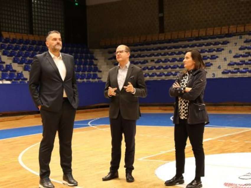 Sekretari gjeneral i FIBA Botës e viziton Pallatin e Sportit në Prishtinë!