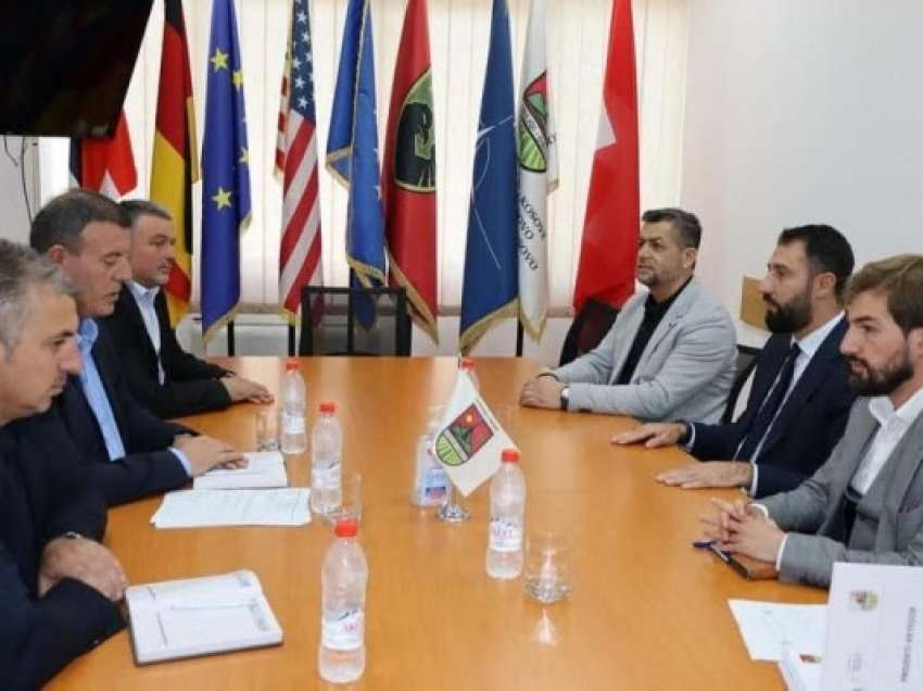 ​Ministri Krasniqi në Obiliq premton mbështetje për projektet kapitale