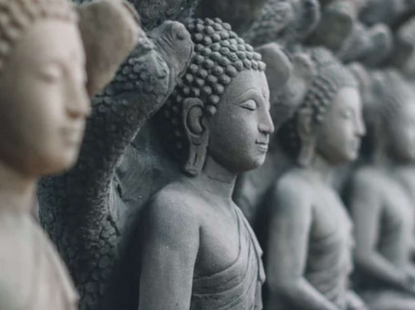 Tre “helmet” që sipas Budizmit e shkatërrojnë jetën e njeriut