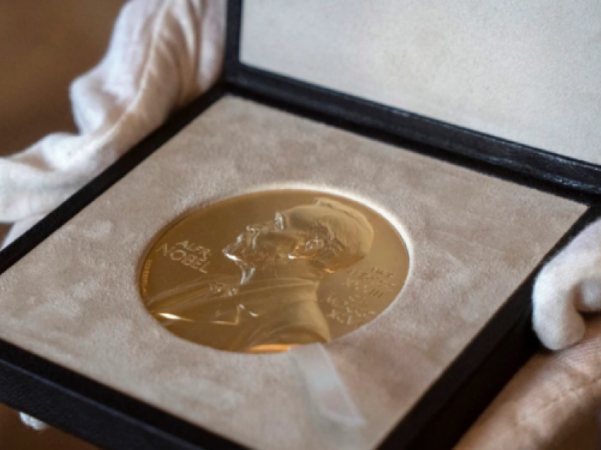 Tre amerikanë fitojnë Nobelin për Ekonomi