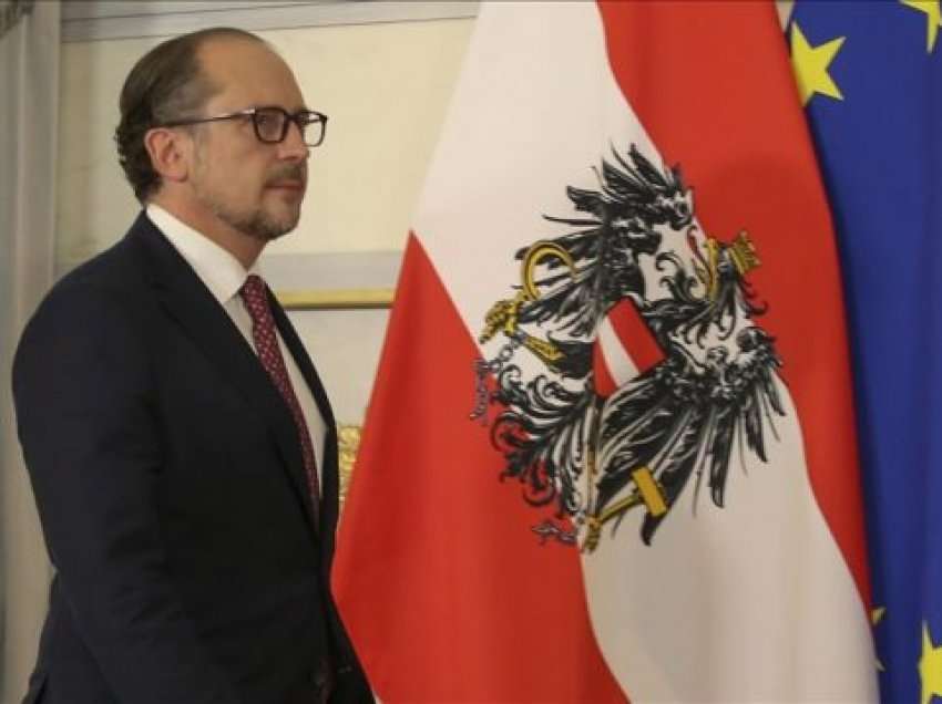 Ministri i Jashtëm austriak jep lajmin: Liberalizimi i vizave për Kosovën është afër