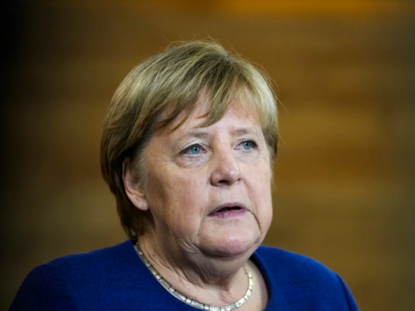 Merkel mbron vendimet e saj për furnizimet me gazin rus