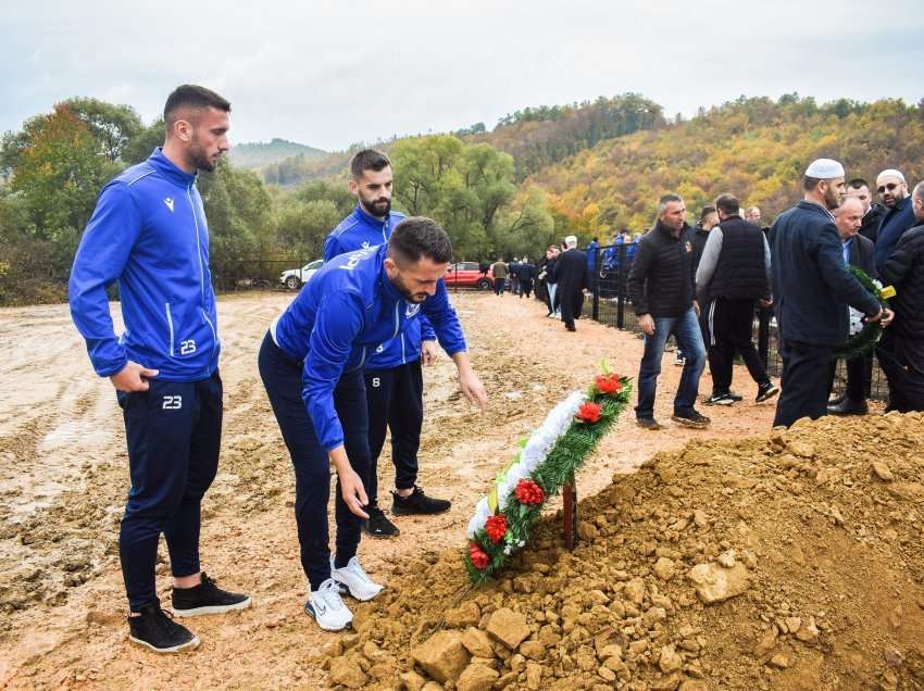 I jepet lamtumira e fundit vëllait të trajnerit të Kosovës! 