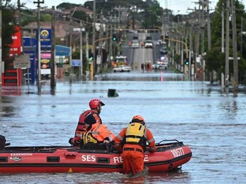 Vazhdojnë përmbytjet në Australi