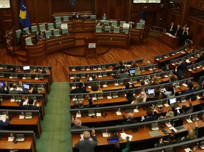 Deputetët e opozitës nuk ndërrojnë qëndrim për Kodin Civil