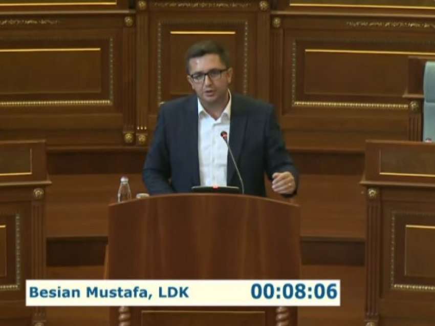 Mustafa i LDK-së ia jep një “leksion” deputetit të Vetëvendosjes