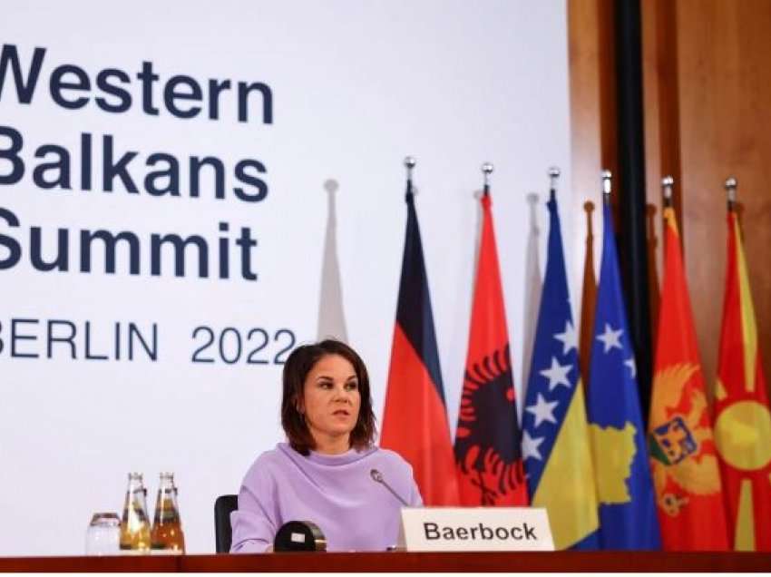 Baerbock konfirmon se Kosova dhe Bosnja do t’ia heqin vizat njëra-tjetrës