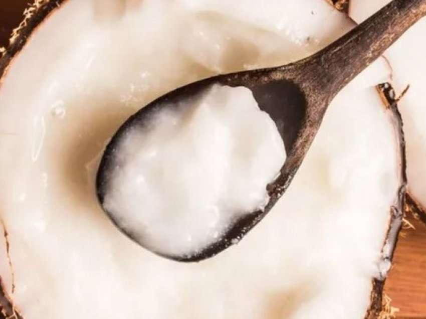 Sapo u rrëzuan të tëra teoritë për vajin e kokosit, profesori i Harvard-it e konsideron helm të pastër
