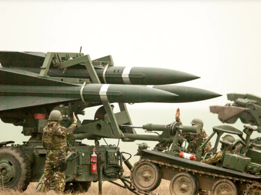 Uashingtoni shqyrton mundësinë e dërgimit në Ukrainë të sistemeve të mbrojtjes të tipit ‘Hawk’