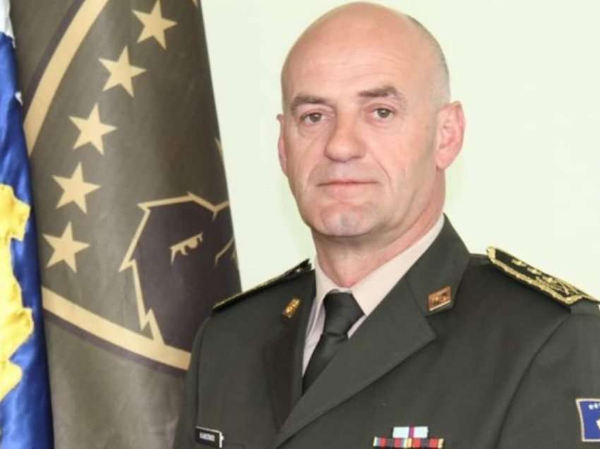 Gjeneral Kastrati: Të mos shtyhet afati për targat, serbët të mësohen se Kosova është shtet
