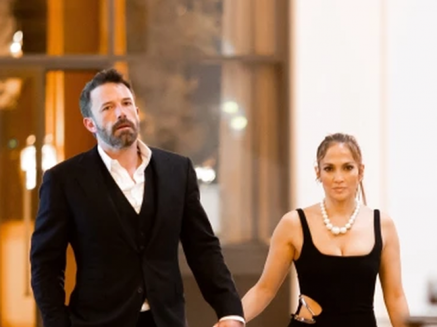 J.Lo thuhet se ia ka nxirë jetën Ben-it pas martesës: Ai është kthyer në kukullën e saj