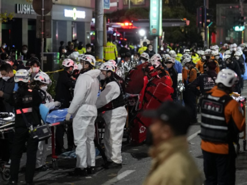 “Njerëzit ranë dhe u rrëzuan mbi njëri-tjetrin”, tha një i mbijetuar për incidentin në Seul ku tanimë thuhet se numri i viktimave ka shkuar në 149