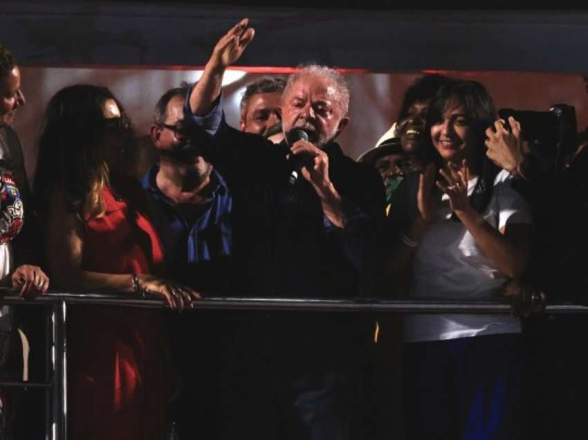 Brazil: Majtisti Lula da Silva fiton ndaj presidentit Jair Bolsonaro të së djathtës së skajshme