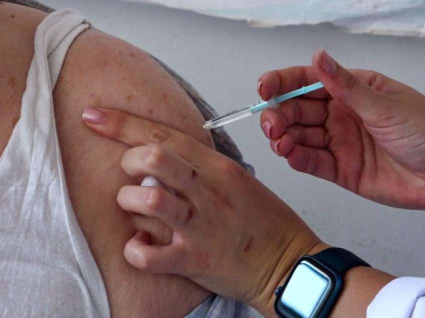 ​MSh siguron 85 mijë doza të vaksinës kundër gripit sezonal, interesim i madh i të moshuarve për t’u imunizuar