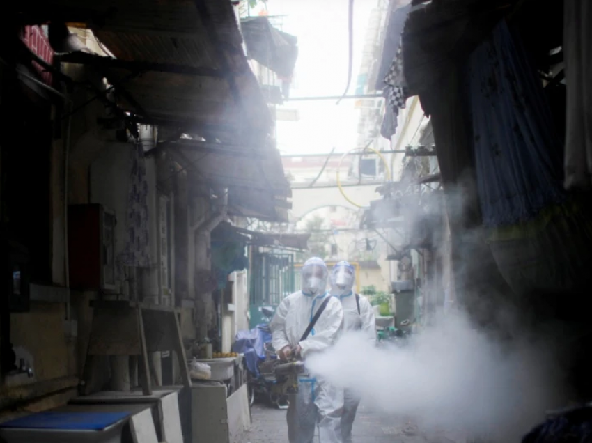 Kina izolon 21 milionë banorë për shkak të koronavirusit