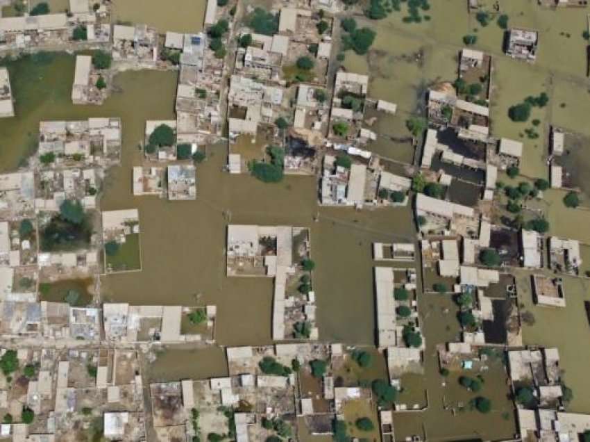 Miliona persona evakuohen në Pakistan për shkak të vërshimeve