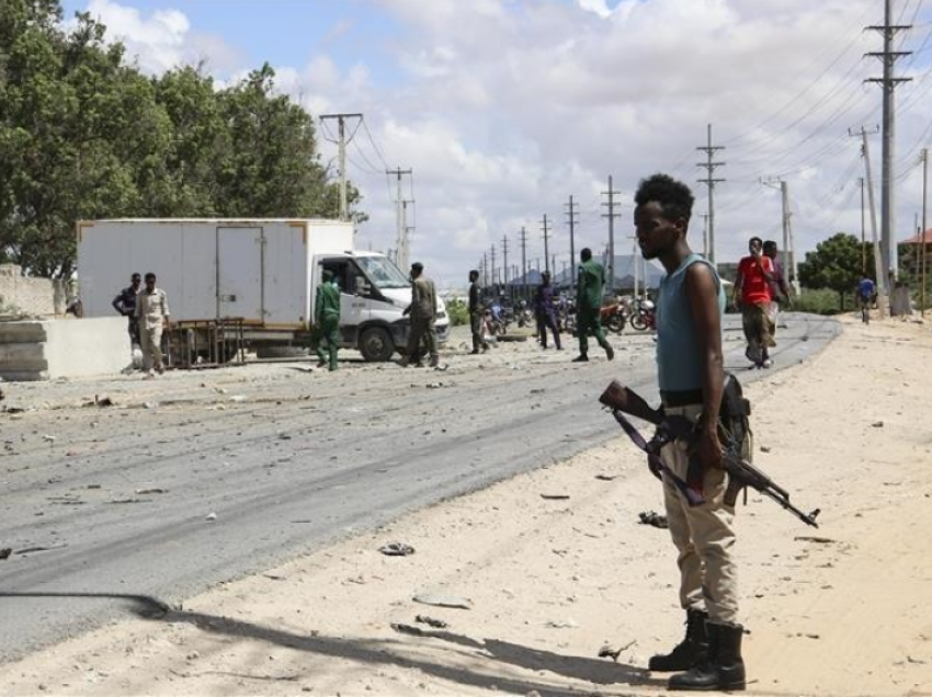 20 të vrarë në Somali nga sulmi i grupit militant al-Shaabab