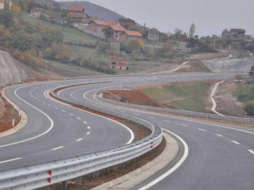 86 gjoba për vozitje të shpejtë në autostradën Kumanovë – Shkup – Veles
