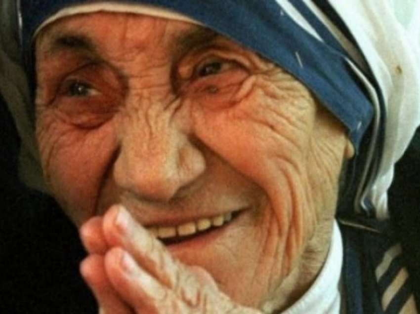 ​25 vjet nga shkuarja në amshim e Shën Nënë Terezës