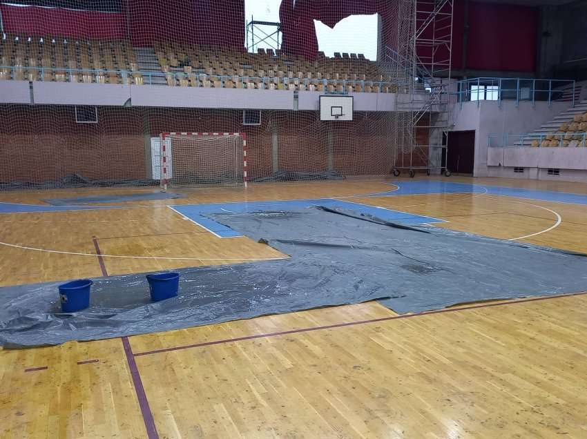 Edhe në Bosnjë dhe Hercegovinë, raportojnë për problemin e palestrës së sporteve në Ferizaj 