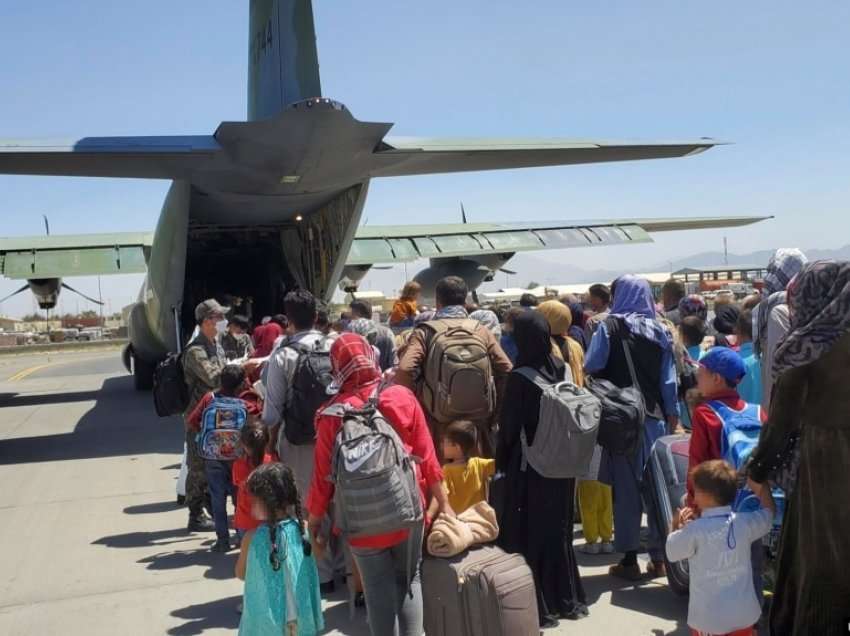 Raportohet se Kanadaja do të pranojë afganët e strehuar në Emirate